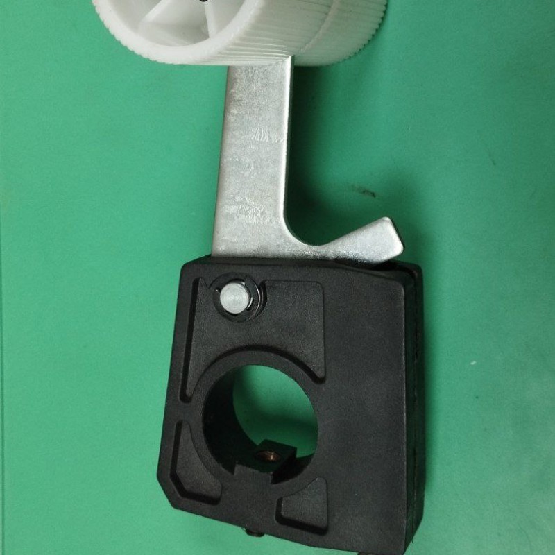 Coller knitting machine A roller